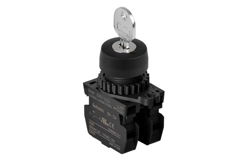 Interruptor Selector Redondo con Llave 3 Posiciones, Mantenida 110VAC 15 a IP52 S2KR-4ES2AM — Autonics — AUTONICS