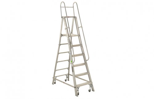 Escalera de Tijera de Aluminio con Plataforma -6 Peldaños Altura 2.88 M -225kg 2.44 M 570-06 — Cuprum — CUPRUM