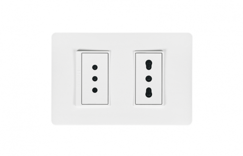 Toma Corriente 10A + Toma Bipaso 10/16A Armado 2P+T + 2P+T Bipaso con Alveolos Protegidos 250V PU1293 — Bticino — Legrand