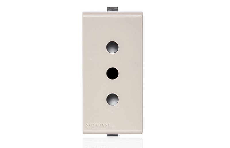 Tomacorriente Beige 1 Módulo 10A 2P+T 250V 223002 — Sinthesi — SINTHESI
