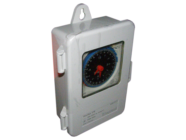 RELOJ HORARIO C/CJA IP55 S/RESER 649917 Legrand — Legrand