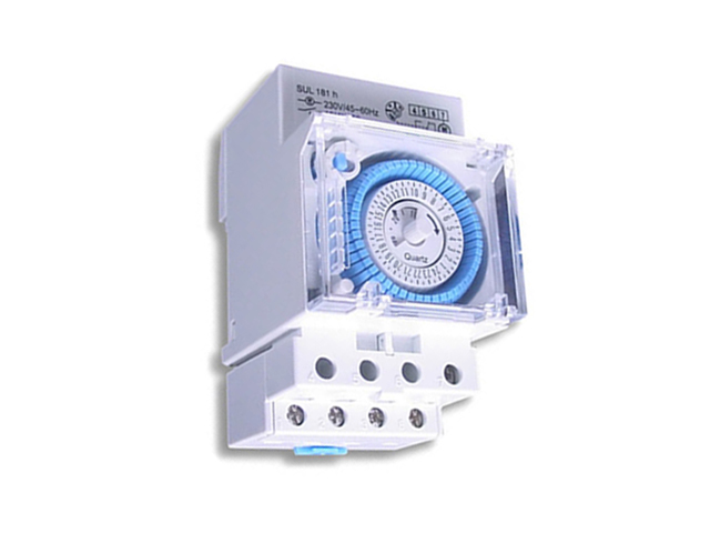 Reloj Horario con Reserva 150HRS a Riel DIN 4002034 — FNX — FNX