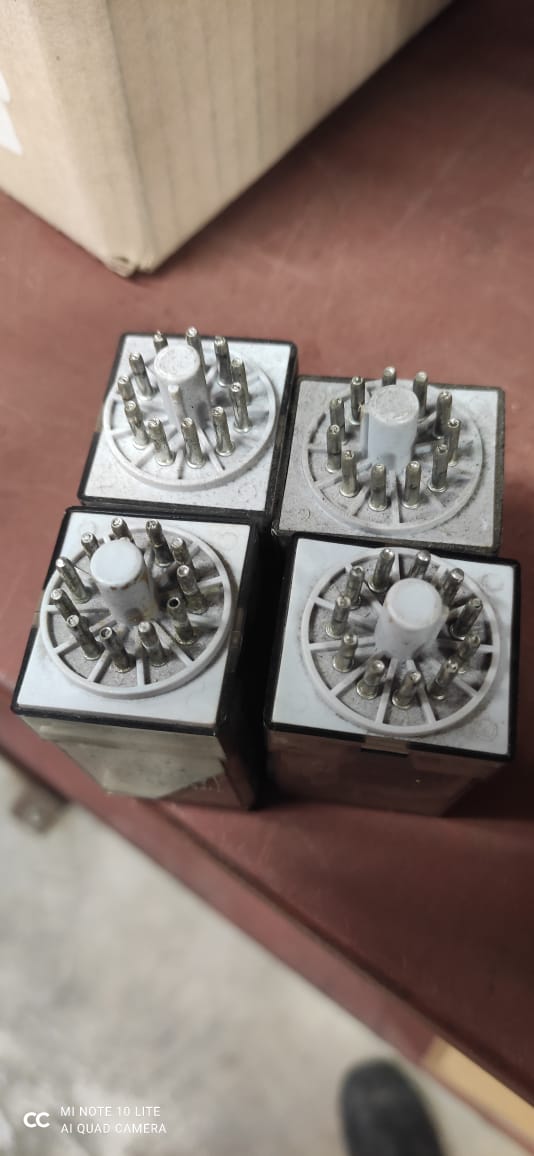 Relé FNX 12V CC 11P FX-6013/12C 601341234 FNX — FNX