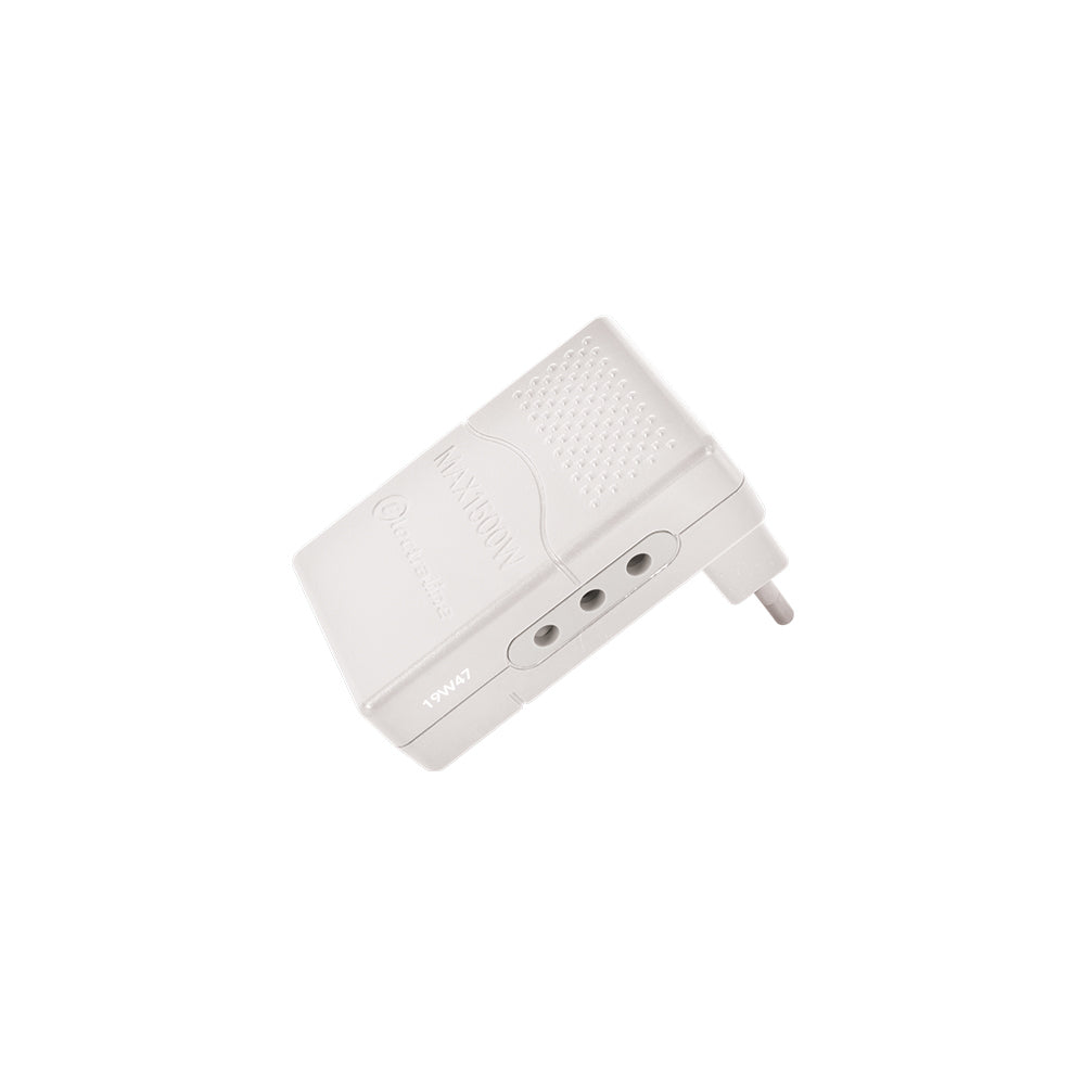 Adaptador Triple Plano 10A, 250V, 2P+T, Blanco (8630360)
