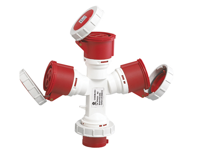 Adaptador industrial múltiple 3 salidas 380V 32A 3P+T IP67 6403234 — FNX — FNX