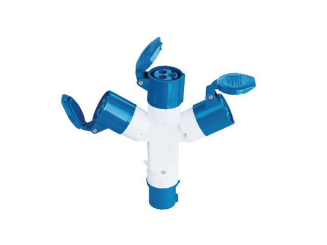 Adaptador industrial múltiple 3 salidas 16A 220V 2P+T IP44 6402234 — FNX — FNX