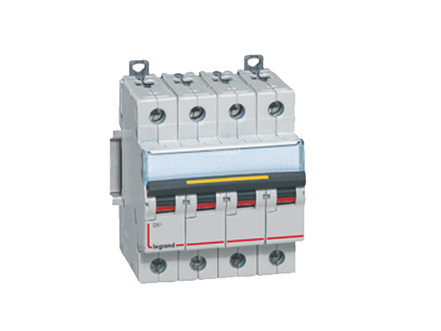Interruptor automático 4x4A 16kA curva C 409332 Legrand — Legrand