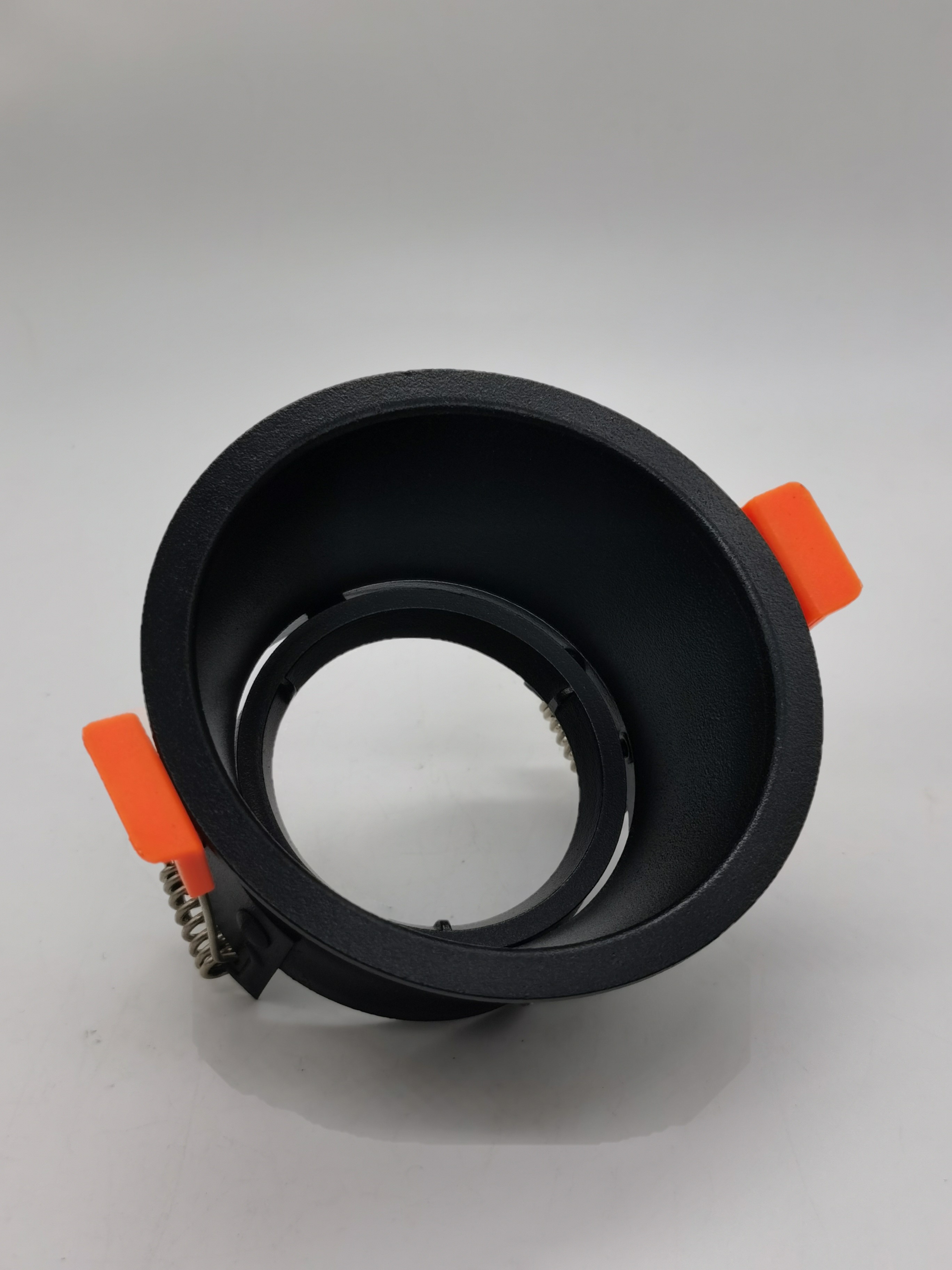 Foco Emb GU10 Refl Retraido Ng 88x75mm 278700225 — Darlux — Darlux