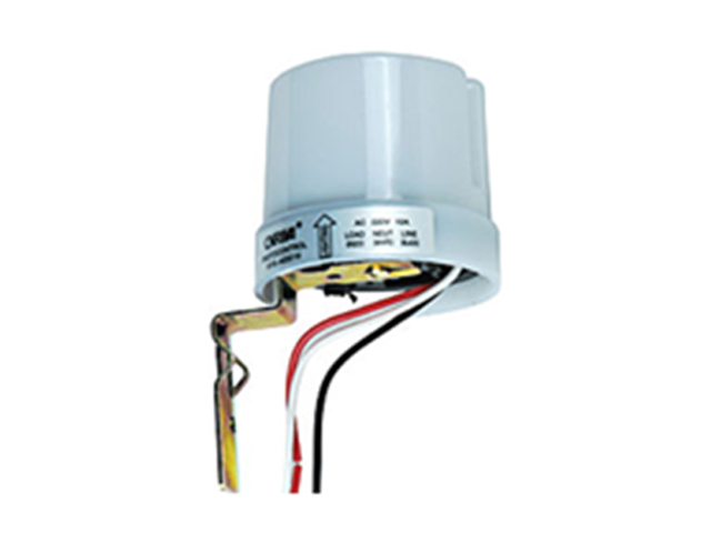 Celda Fotoelectrica 220V 15A Con Soporte 479911534 — FNX — FNX