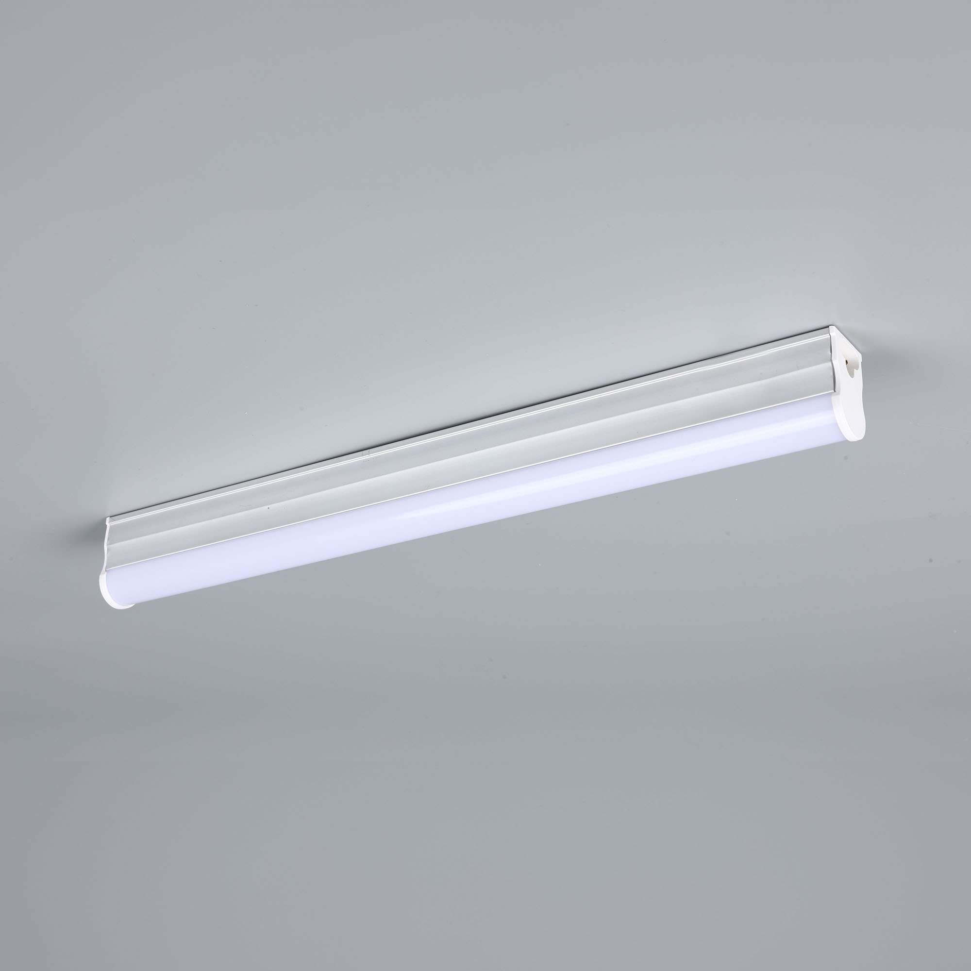 Regleta LED 18W 1800lm 1172x22x33mm 6K IP20 278605125 — Darlux — Darlux