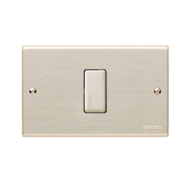 Placa 1 Puesto Magic Clasica Color Oxidal 503/1 — BTicino — Bticino