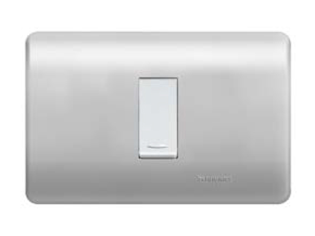 Placa Genesis Armada con Interruptor 9/12 16A 250V - Lien MWD62013 — Schneider Electric — Schneider Electric