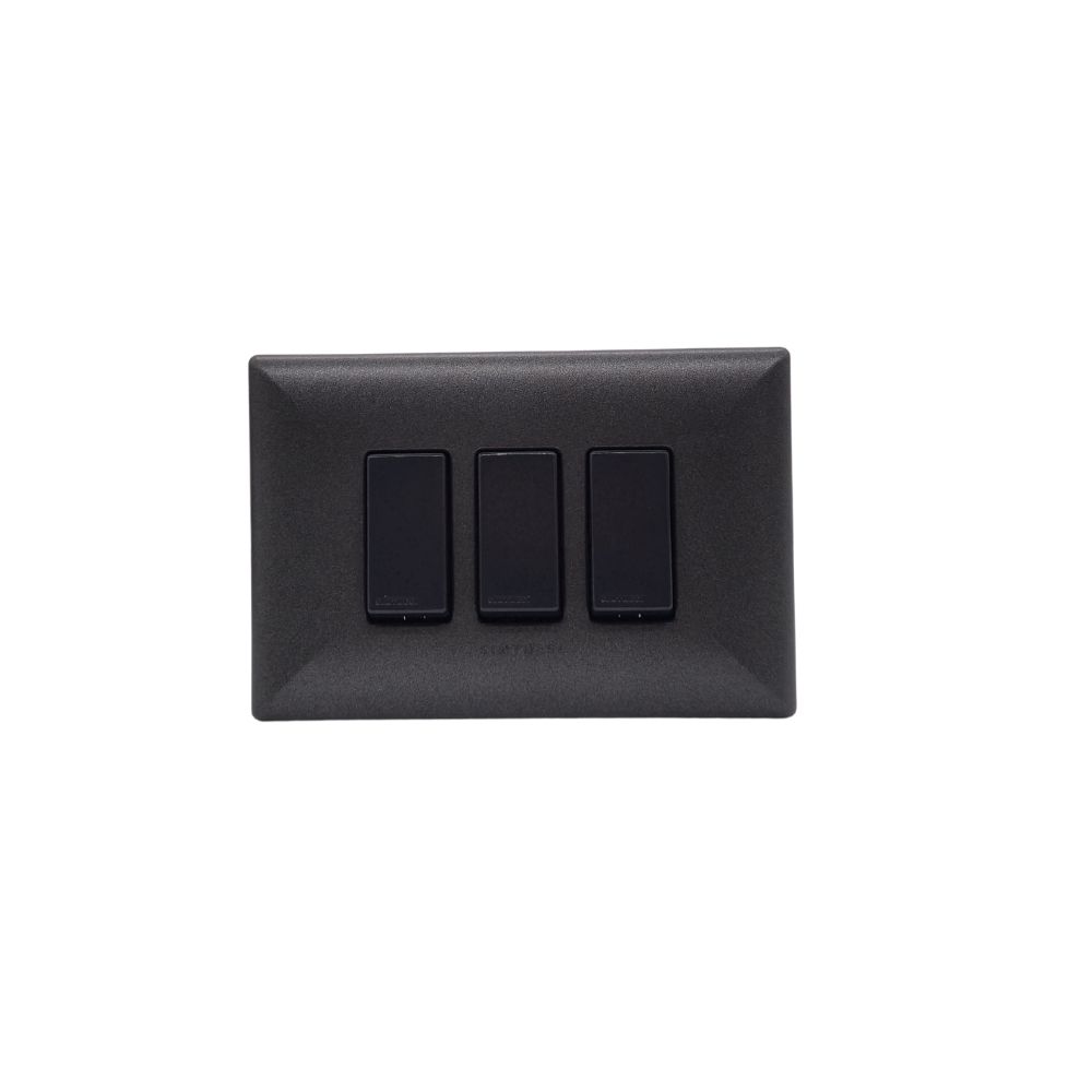 Placa Interruptor 9/12 1 Módulo Triple Armado S17 Grafito-noir 1793252 — Sinthesi — Sinthesi