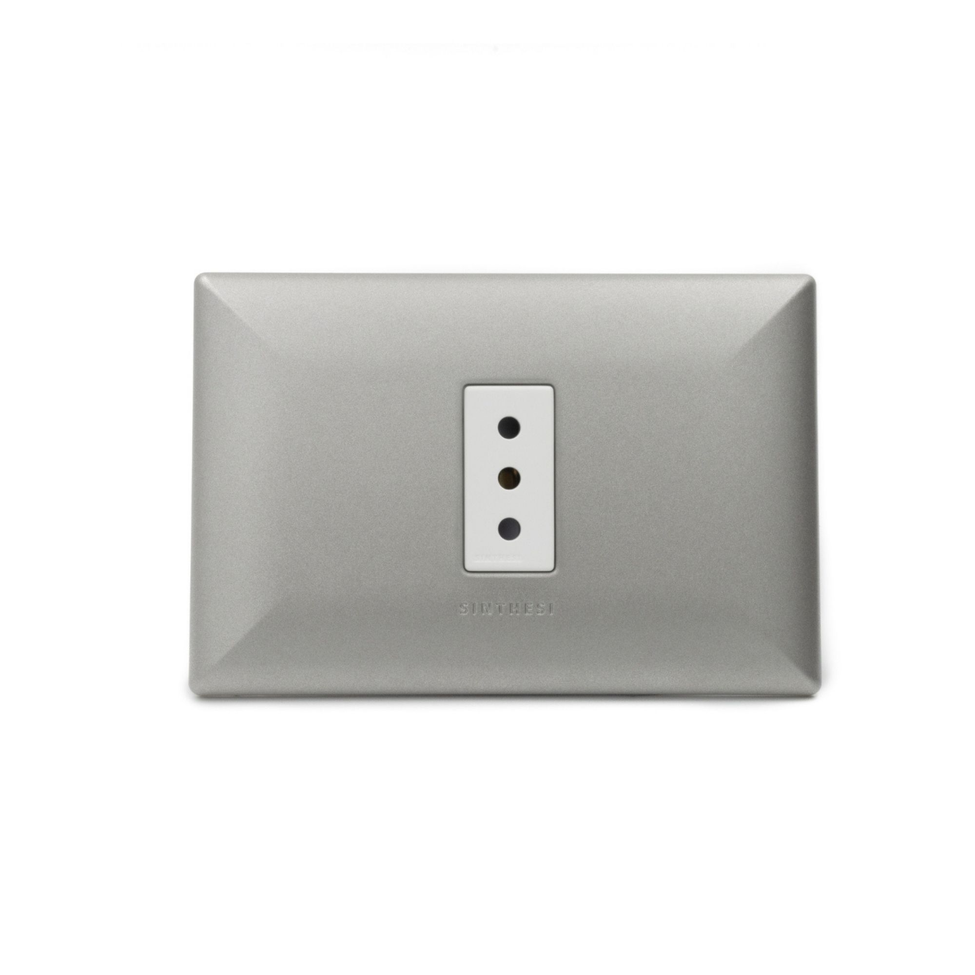 Placa Tomacorriente 10A Simple Arm. S17 ABS Nickel-blanco 1795154 — Sinthesi — Sinthesi