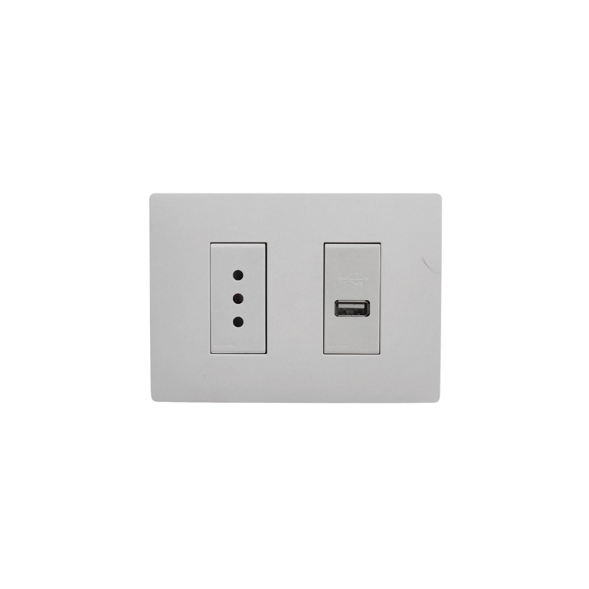 Enchufe 10A + Cargador USB Armado S32 Blanco Mate-blanco 3296047 — Sinthesi — Sinthesi