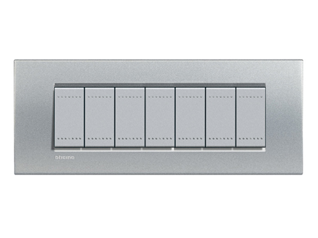 Tapa L&L Rectangular 7P Tech LNA4807TE — Legrand — Legrand