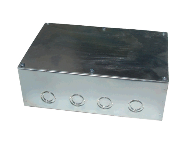 Caja B-23 Ko Univ Tapa-perno Zincada IP80023001 (117510226) — Otras Marcas