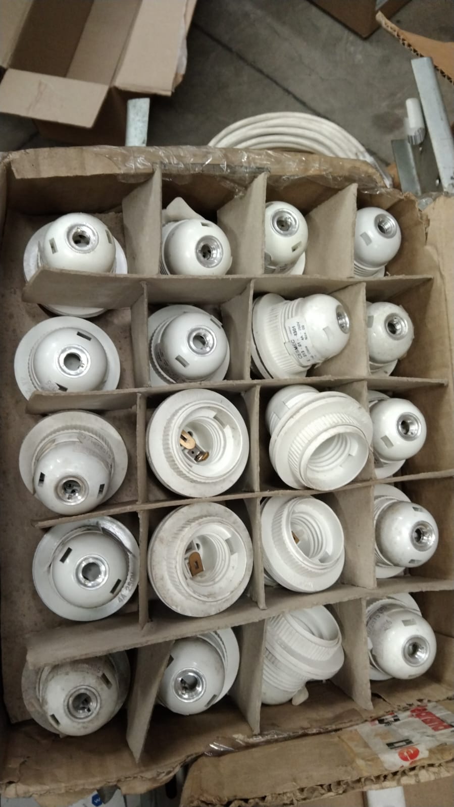 Portafusible PLAST 2 ANILLOS E27 BLANC 1152 RM 90PT0M1152 Rema — Rema