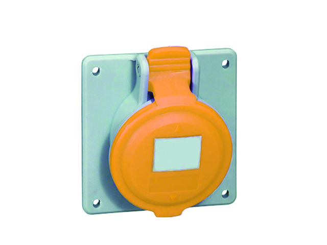 Enchufe Industrial P17HEMBRA Emb Incl 2P+T 16A/130V 555181 — Legrand — Legrand