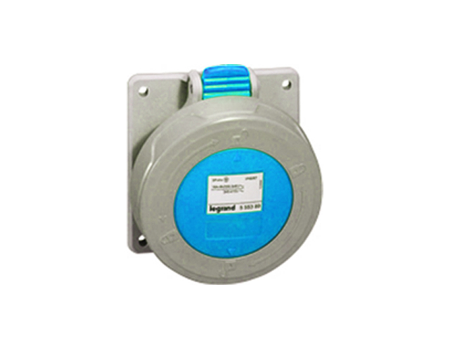 Enchufe Industrial P17/TOMA Emb 3P+N+T 16A/220V 555386 — Legrand — Legrand