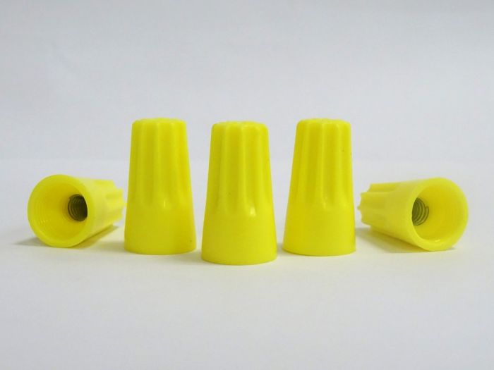 Conector Plastico 74 12-14AWG Amarillo X Bolsa 25 Unidades 367201634 — FNX — FNX