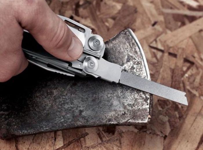 Surge 21 Herramientas Acero Inox 420HC ESN1515481060 — Leatherman — Leatherman