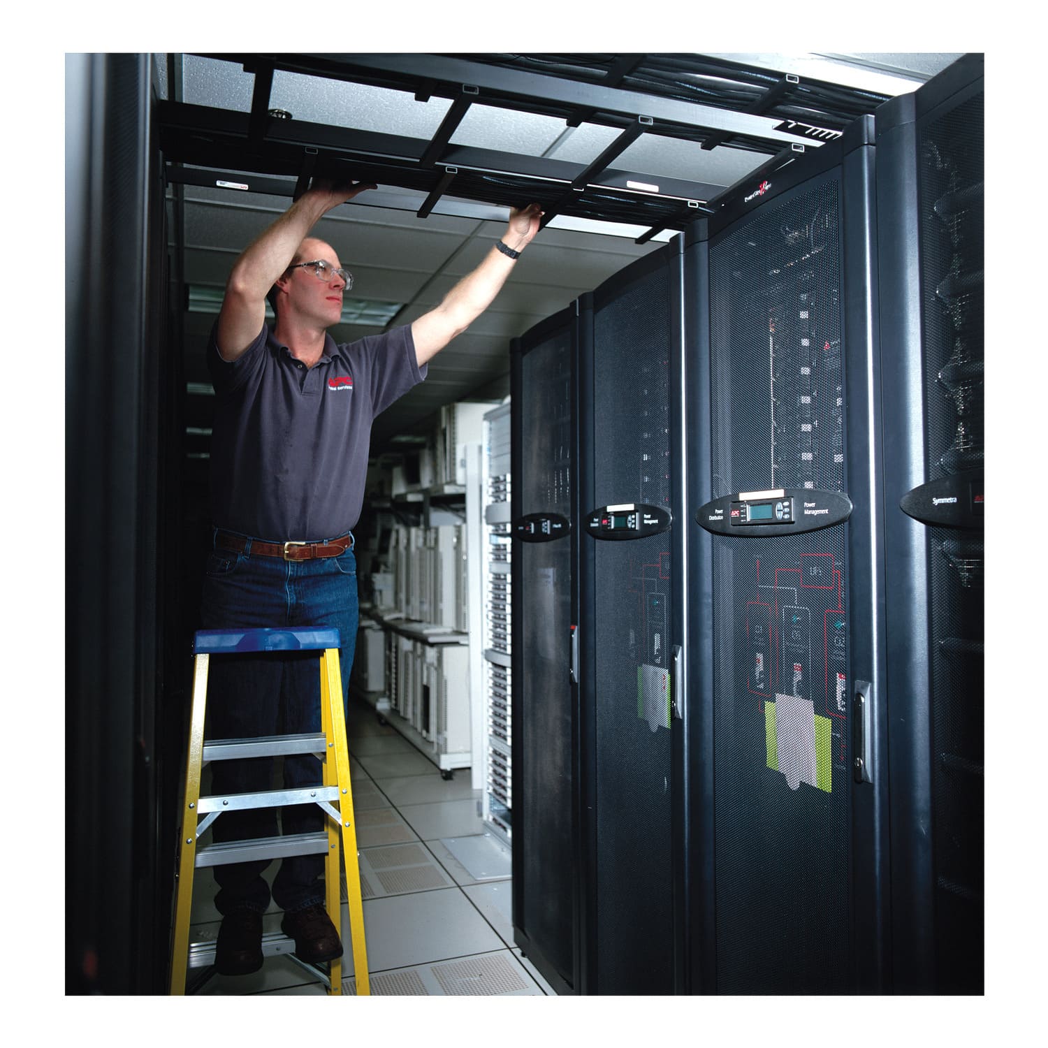 Garantia Extendida Ups 1 Ano Easy 3M 80 WOE1YR-EZ-120 — Schneider Electric — Schneider Electric