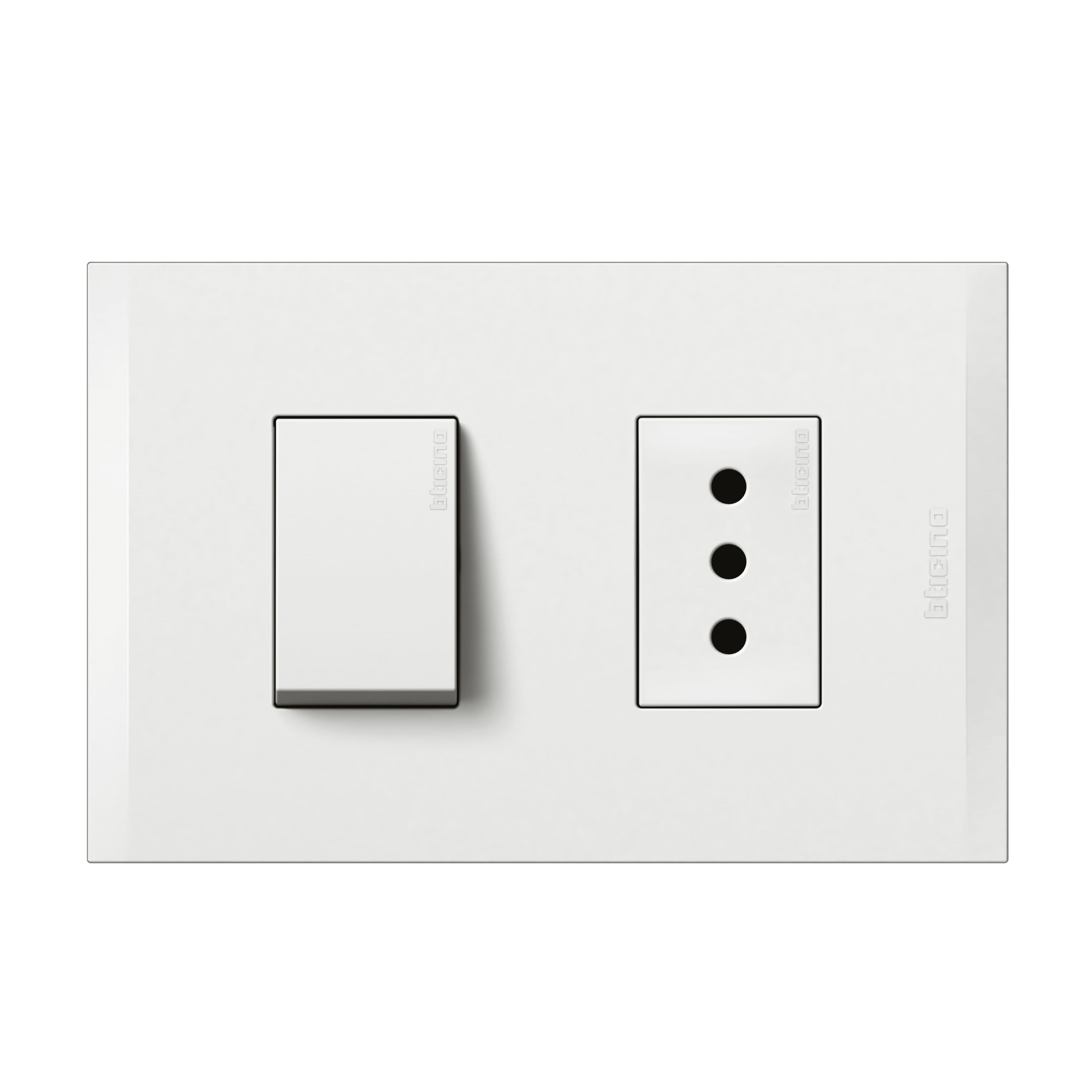 Interruptor 9/12 10AX+ENCHUFE 2P+T 10A 250V Blanco Blanco Nobile AF2203EB (149484) — BTICINO