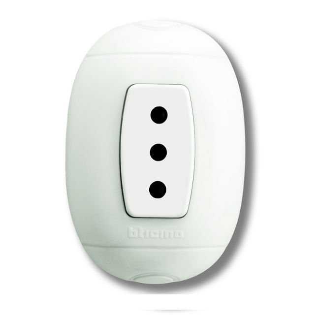Enchufe Simple 2P+T 10A 250V Blanco Sob P13B Oval (156504) — BTicino