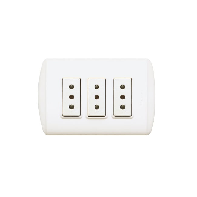 Enchufe Triple 2P+T 10A 250V Blanco Emb 1308BN Modus Plus (156672) — BTicino