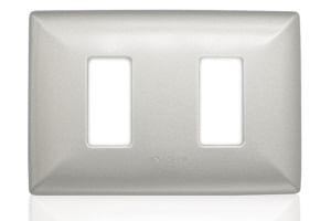 Placa 2 Puestos S17 Aluminio Champagne Con Soporte 170232 — Sinthesi — Sinthesi