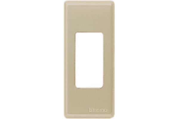 Placa 1 Puesto Aluminio a Presion Para Perfiles Magic 5367/1XA (187809) — BTICINO