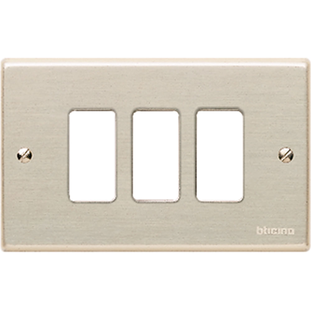 Placa 3 Puestos Aluminio Oxidal Con Tornillo Magic 503/3 (187861) — BTICINO
