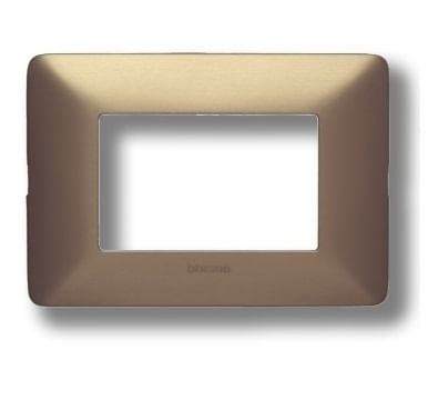 Placa 3 Puestos Aluminio Titanio Matix AM503M3TI (187967) — BTICINO