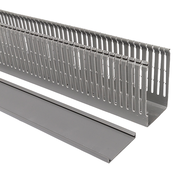 Canaleta Ranurada Pxc3 80X80 2 Metros — Tosunlux