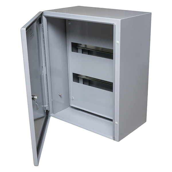 Tablero metálico 500x400x250mm con chasis — Tosunlux
